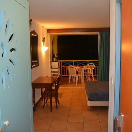 Appartement Mathena Caritan Esterno foto
